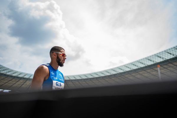 Kevin Ugo (TV Wattenscheid 01) ueber 200m waehrend der deutschen Leichtathletik-Meisterschaften im Olympiastadion am 26.06.2022 in Berlin
